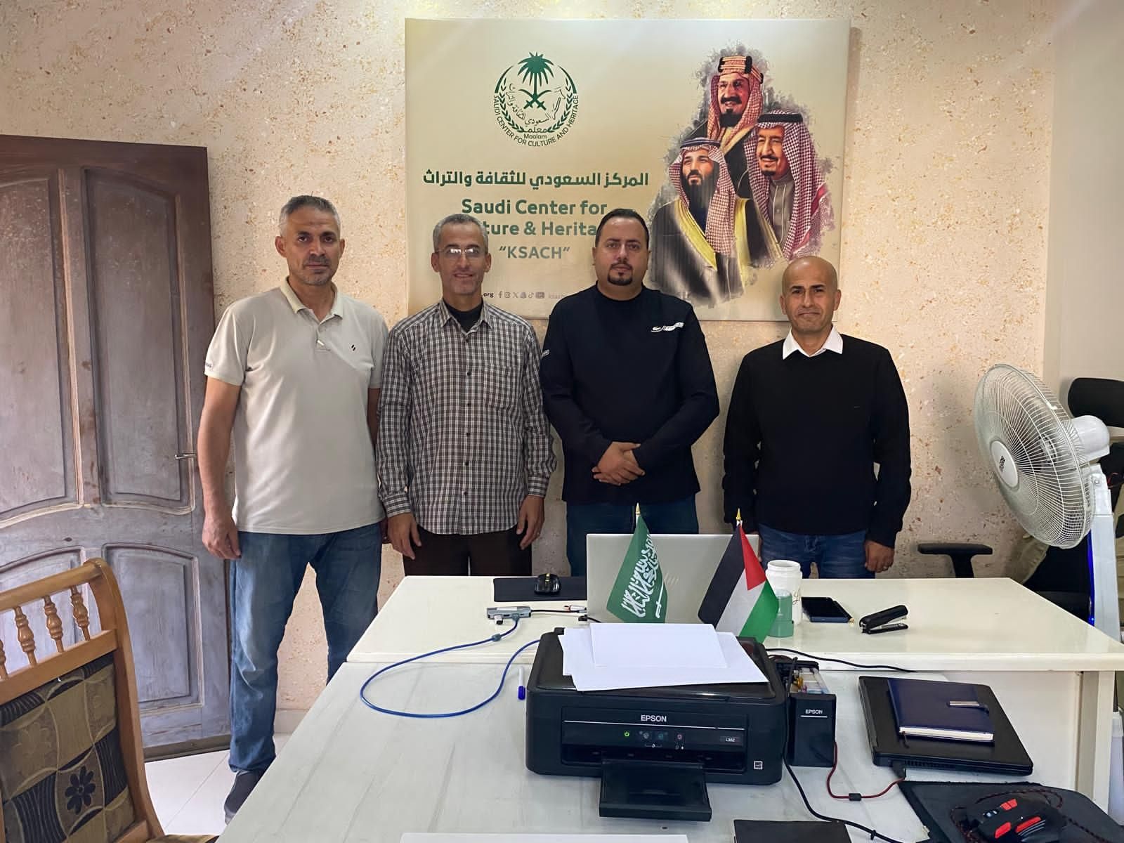 وفد من شركة توزيع الكهرباء يزور المركز السعودي للثقافة والتراث لبحث سبل التعاون المشترك