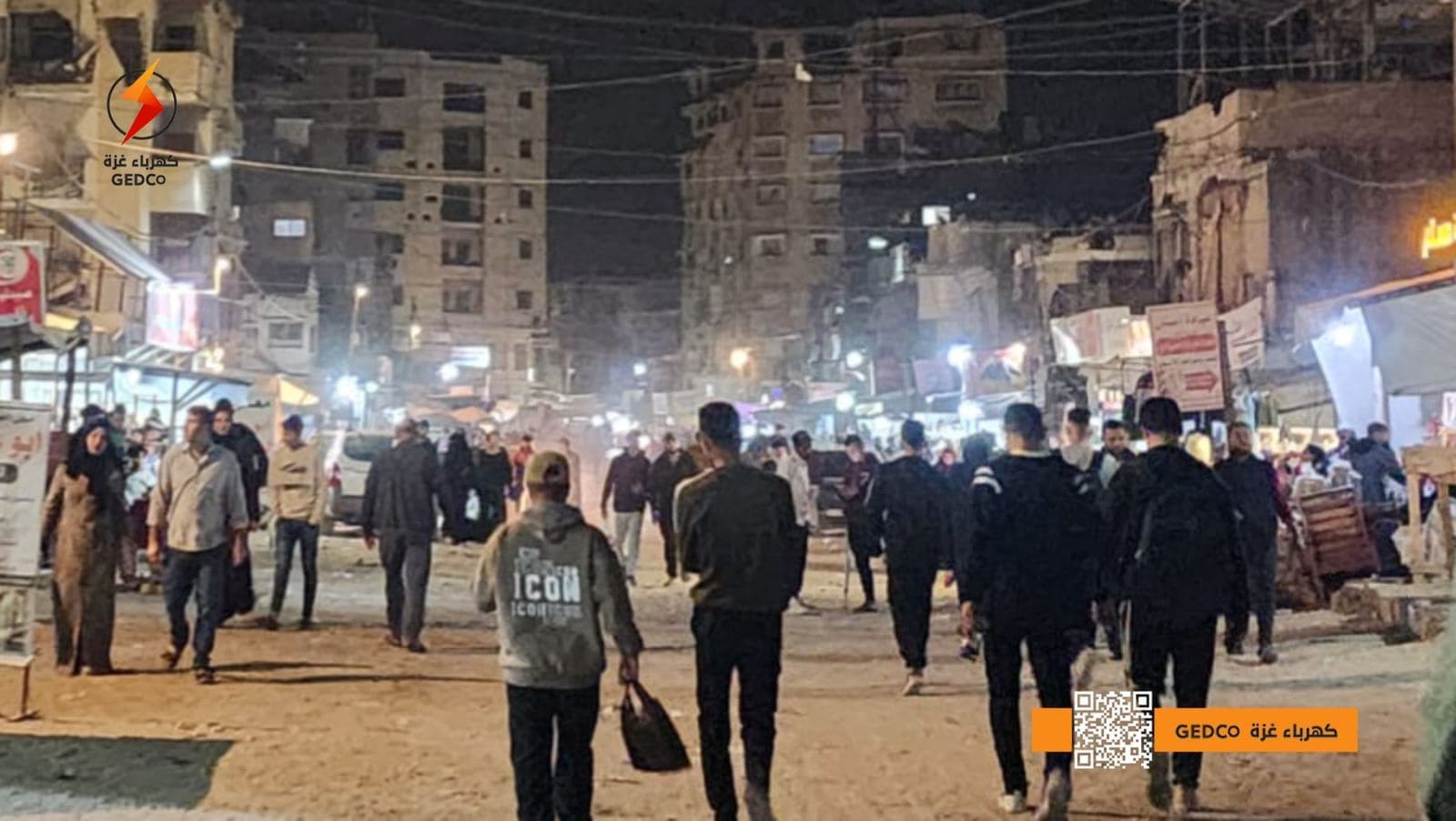 استكمالًا لإعادة الحياة لمحافظة خان يونس… تم إنارة شارعي البحر وجمال عبد الناصر